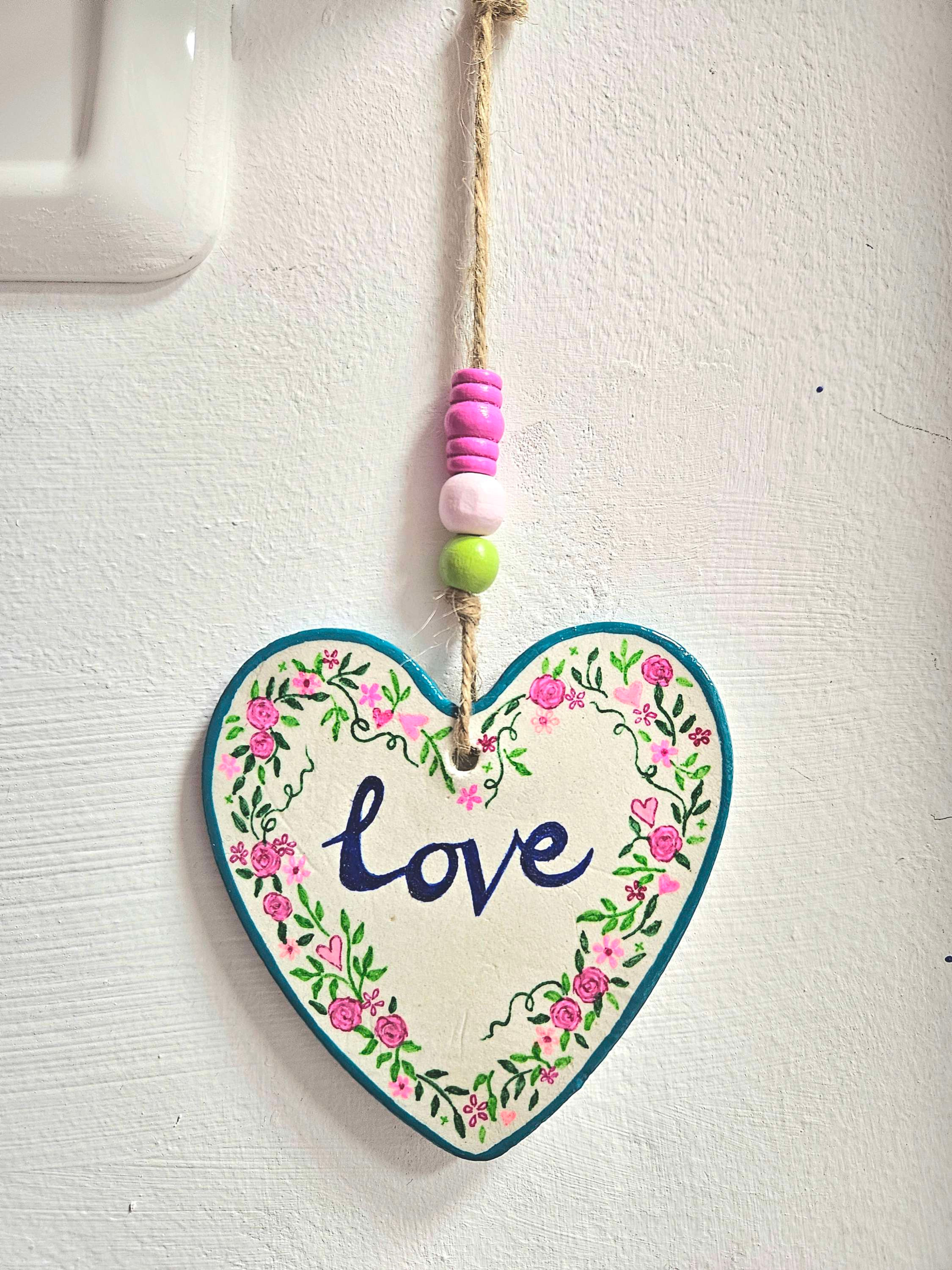 לב עם עיטורים עדינים