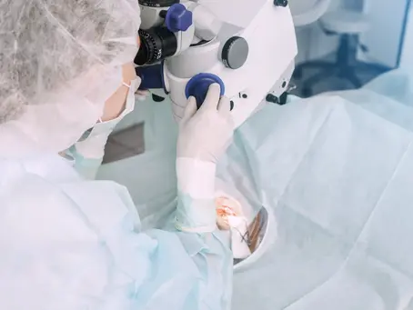 Why Seniors Are Choosing Laser Cataract Surgery Over Traditional Methods