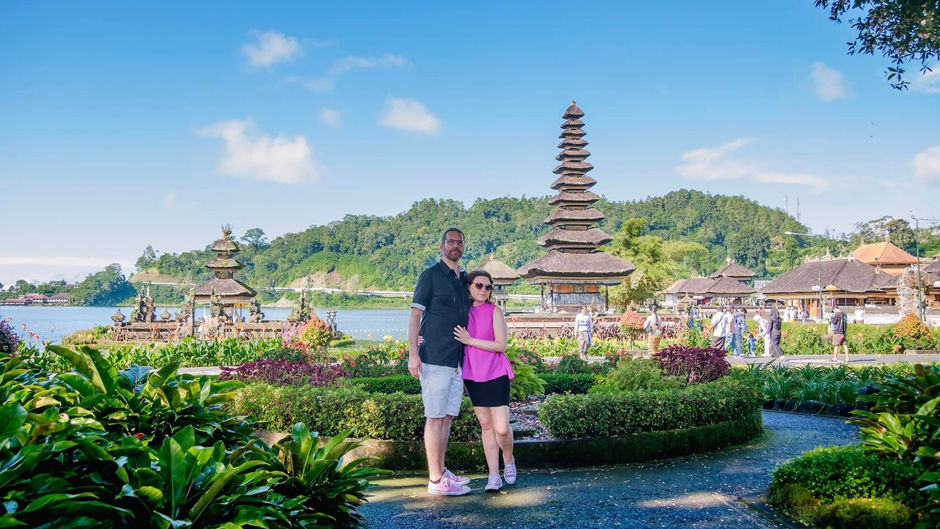 BALI, Pura Ulun Danu Beratan, der Tempel am See: wie im Reiseprospekt