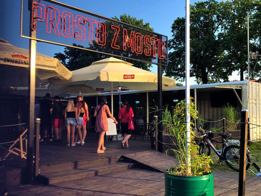 Charytatywny turniej piłki plażowej dla Przystanku Rodzina, czyli pomaganie Prosto Z Mostu