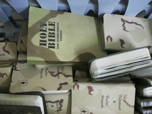 "Biblija je pornografija": Država je uklonila Bibliju iz školskih knjižnica