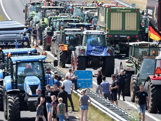 Europski poljoprivrednici kojima je dosta klimatskih politika šokiraju politički establisment...