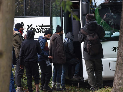 Legalan "Biznis" prijevoza migranata...Zaradite i do 10.000 eura na dan!!