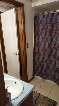 Holiday Bathroom 1-4