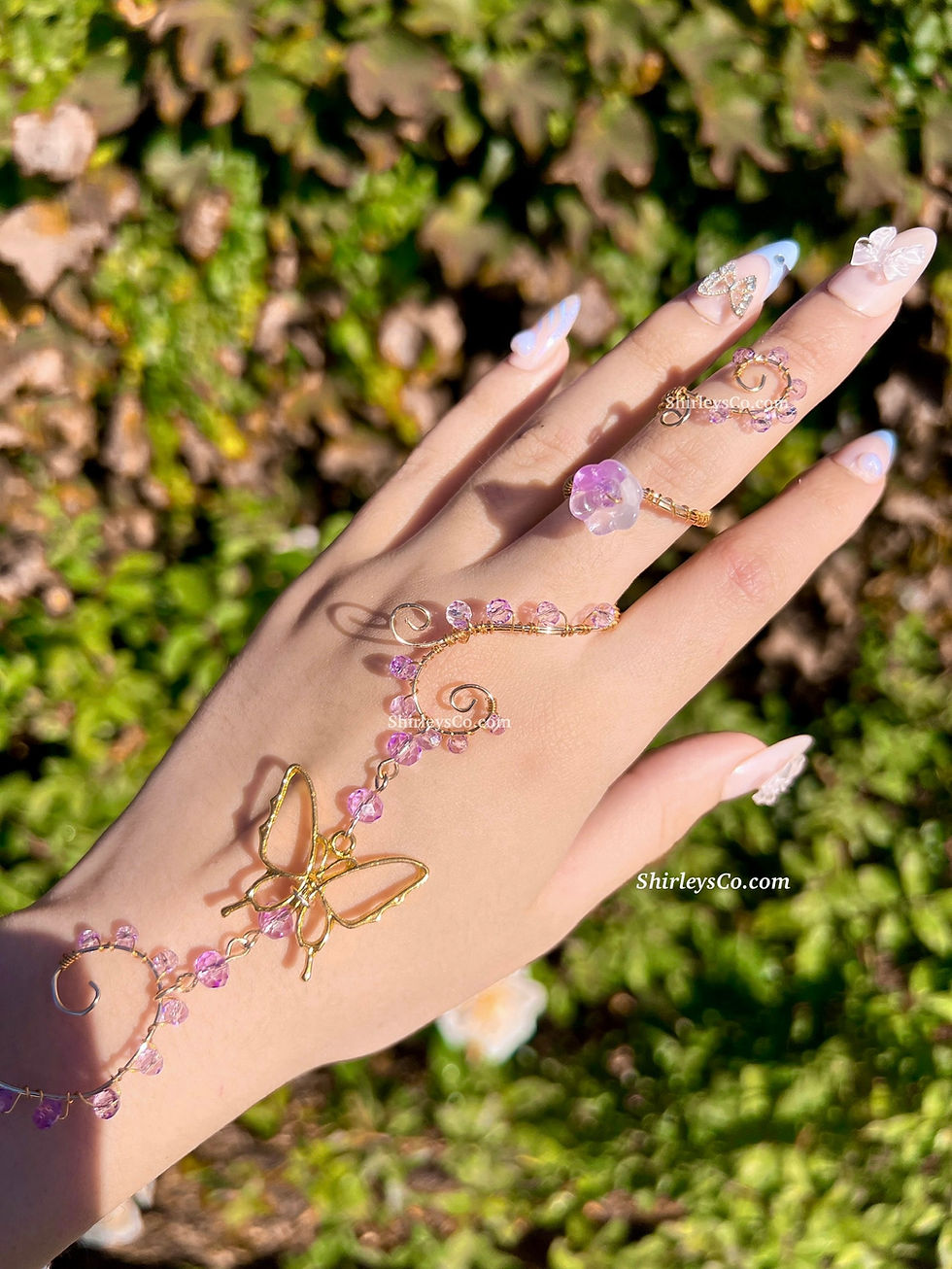 Thumbnail: Violetta 🪻 hand jewelry