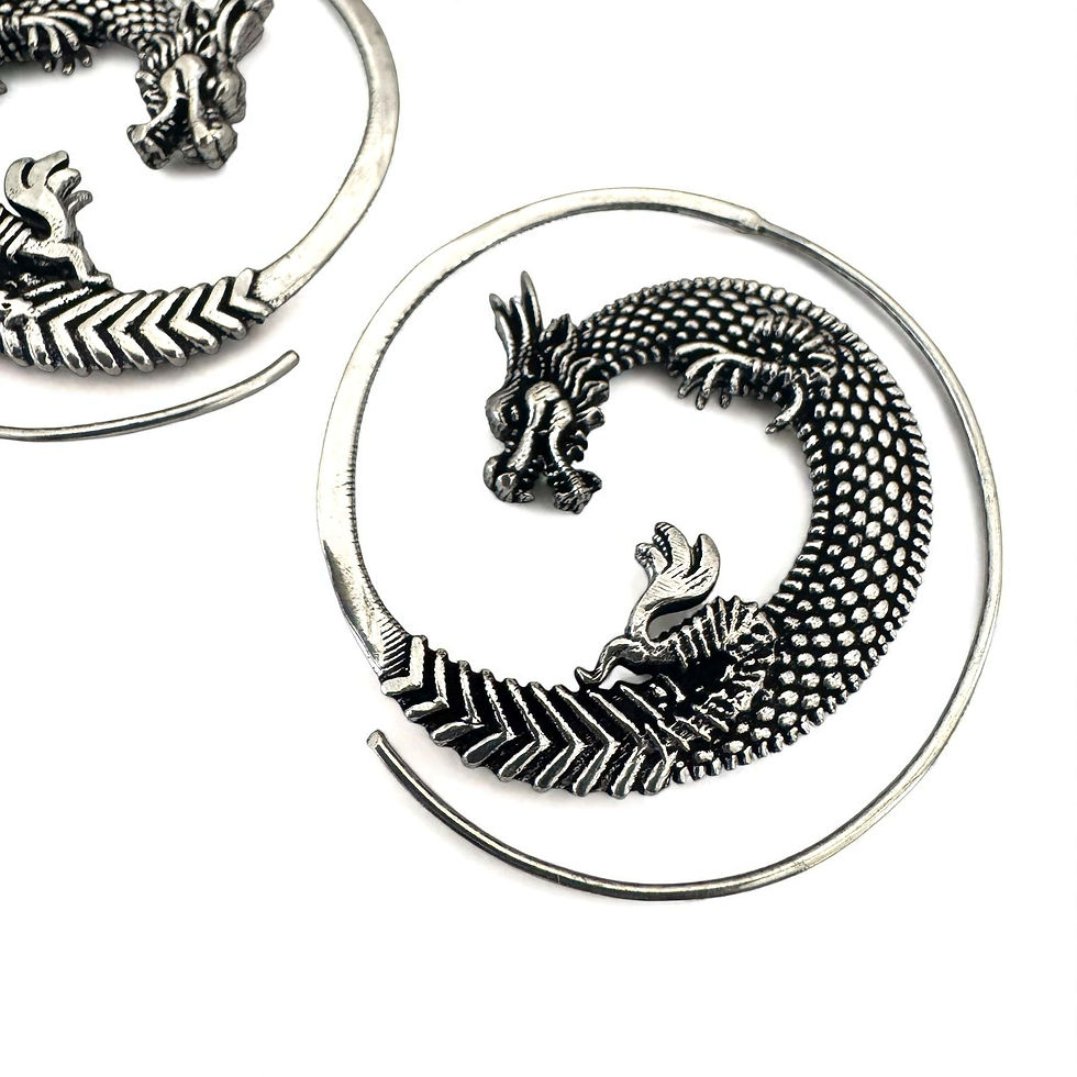 Miniature : Boucles d’oreilles Dragon argentées