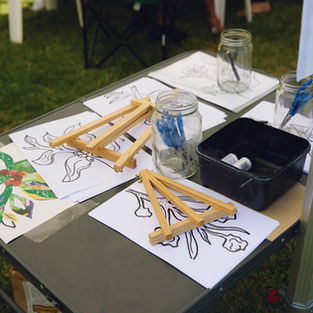 Sur Collective stencils for collaging