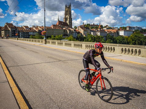 Faire de Fribourg «une destination de choix» pour les touristes à vélo