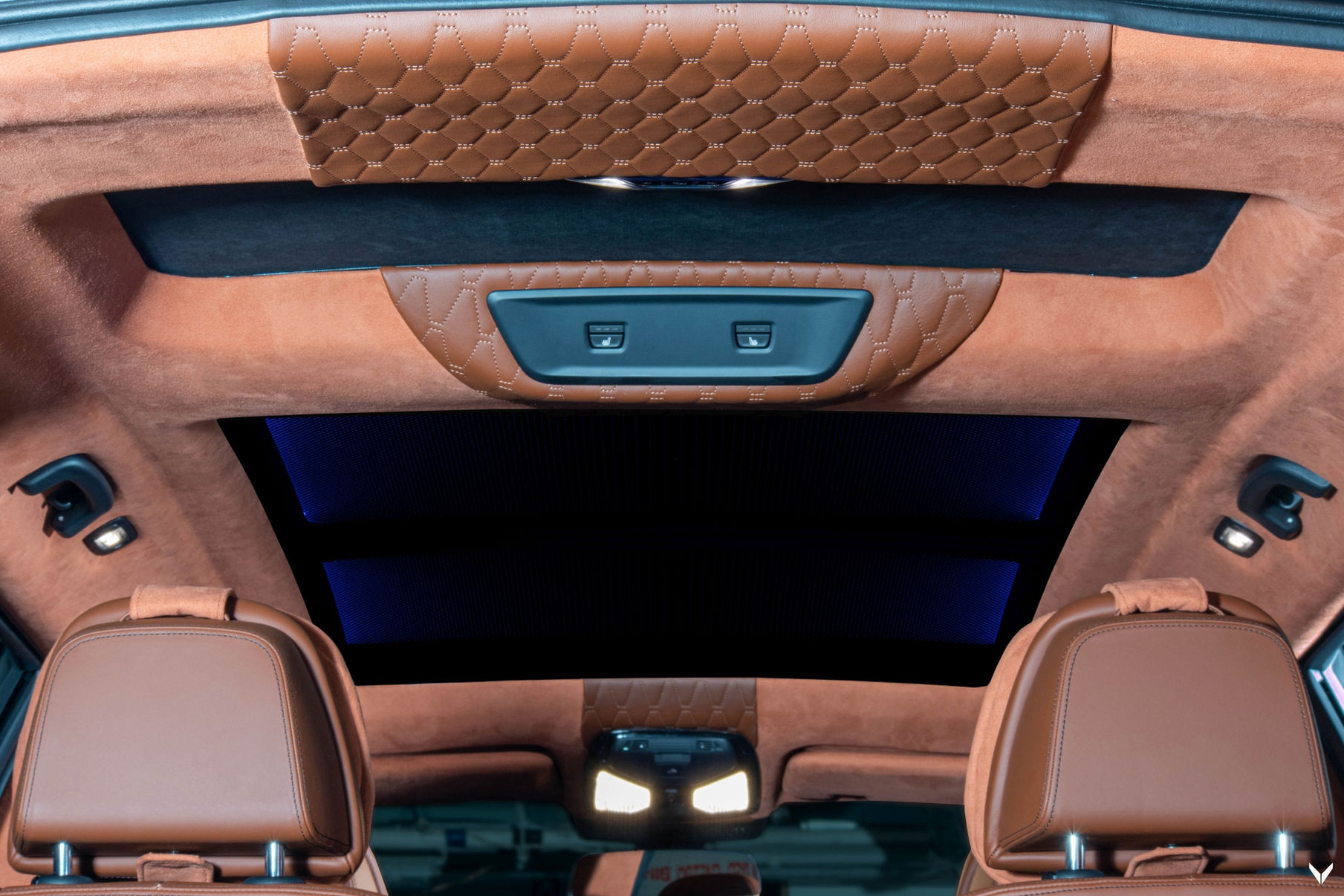 bmw-x7-interior-by-vilner