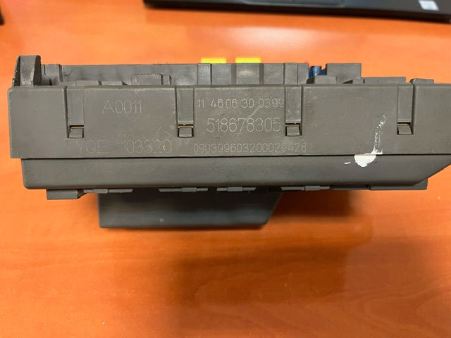 Miniatura: Caixa de fusíveis Land Rover Discovery II   YQE103320