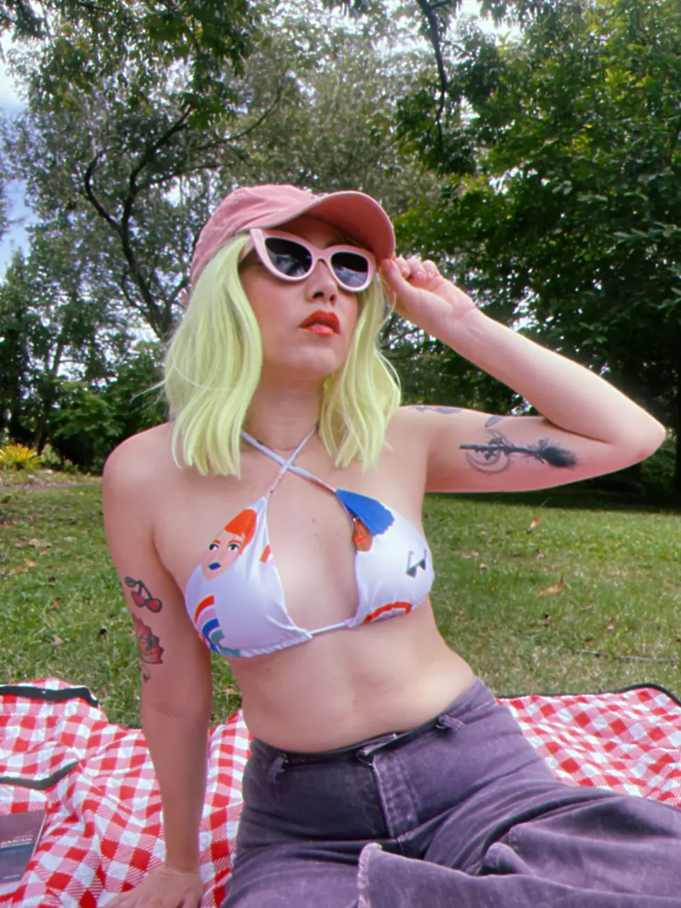 Miniatura: Babes in the Tropic Bikini