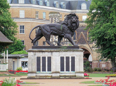 The-Maiwand-Lion-Forbury-Gardens-Reading-02.jpg