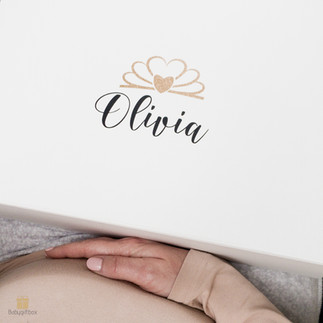 Gepersonaliseerde giftbox met naam als kraamcadeau
