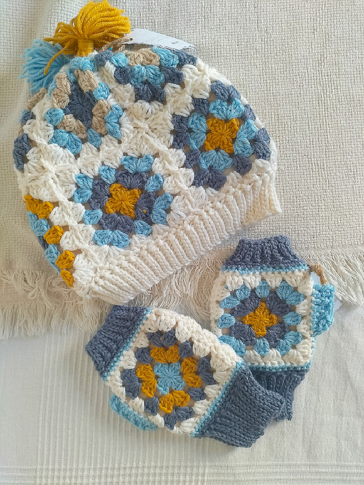 Ensemble Blue Granny (Bonnet + Mitaines)