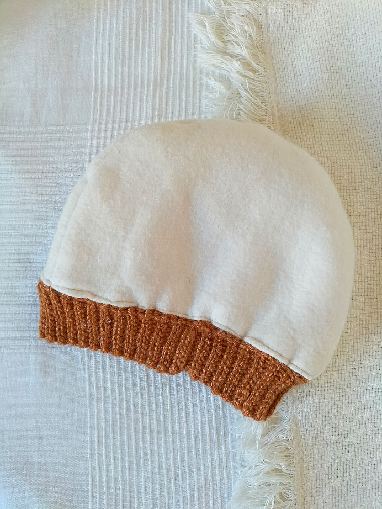 Miniature : Bonnet Granny Marron