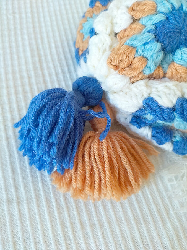 Miniature : Ensemble Blue Mandalas (Bonnet + Mitaines)