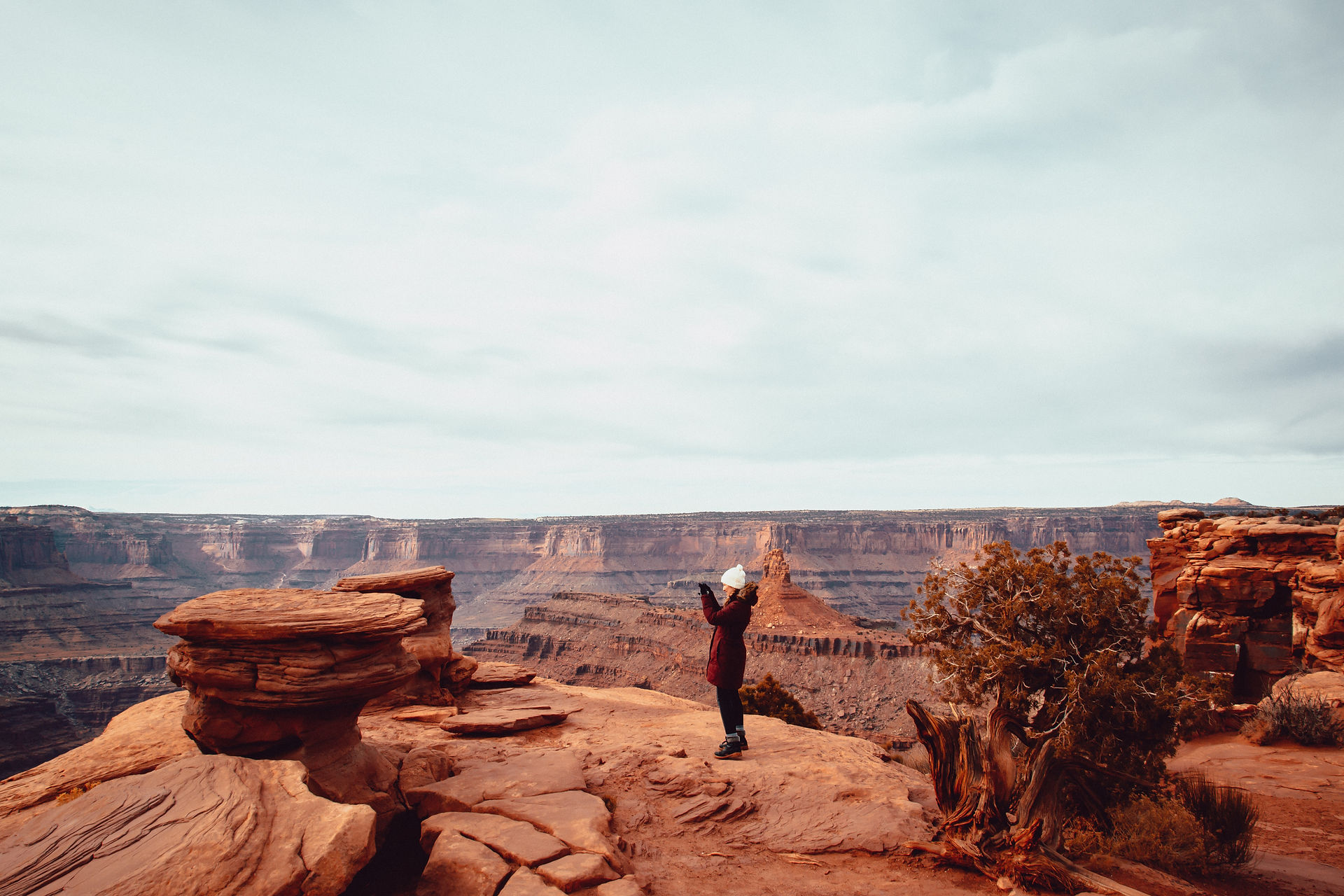 Girl at Dead horse state park lookout photography