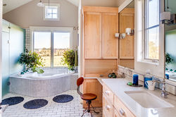 Master Bathroom - Copy.jpg