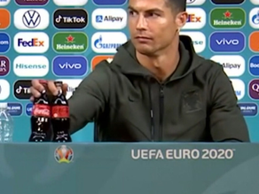 RONALDO VS COCA - COLA