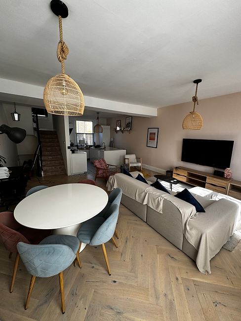 AIRBNB PICS9.png