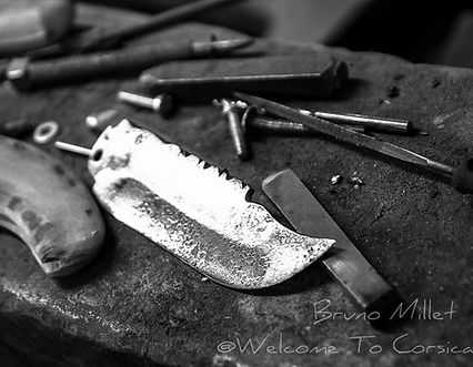 10_L'Atelier coutelier Jean-Charles Bianconi Calenzana (24).jpg