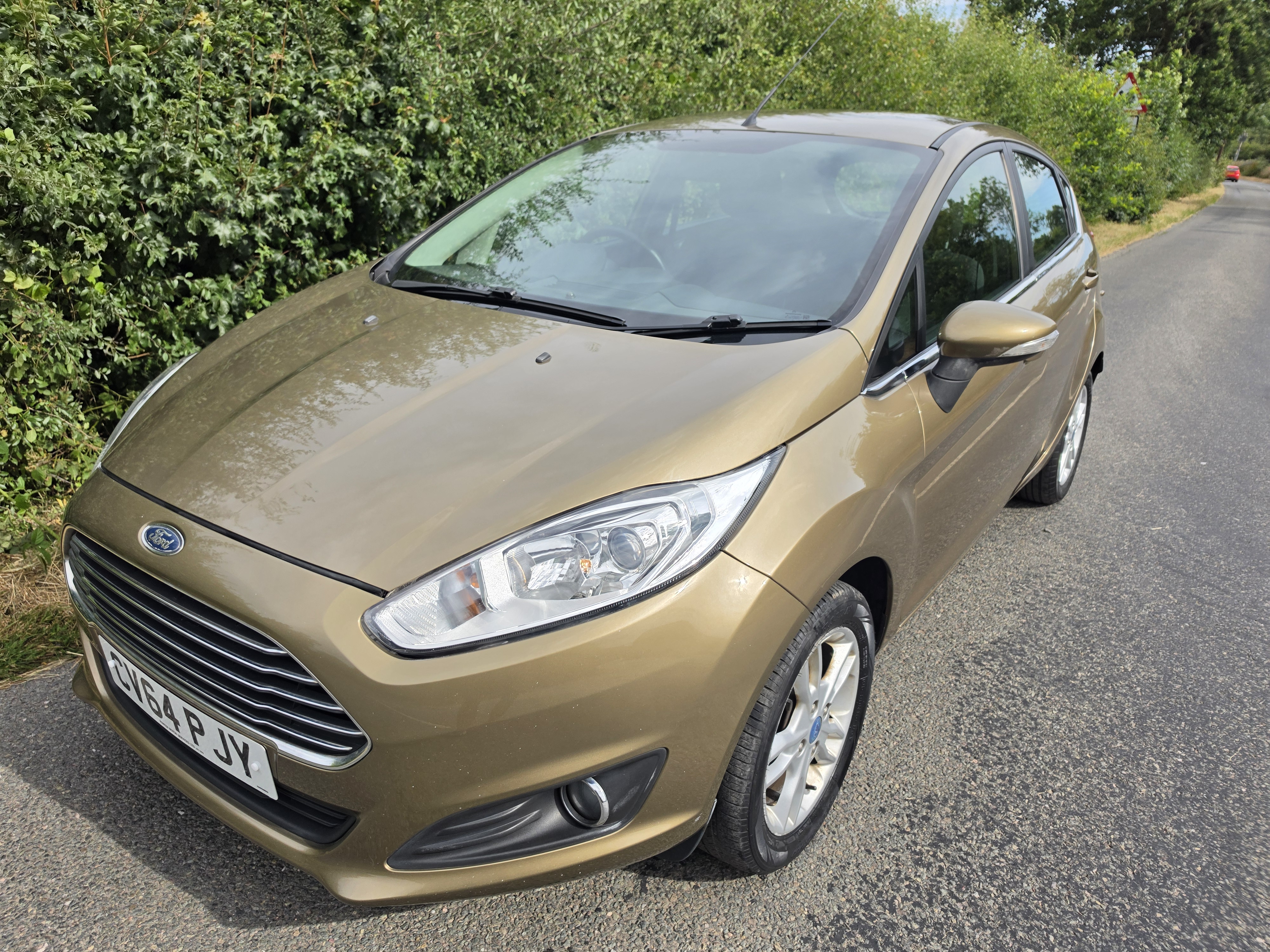 FORD FIESTA 1.25 ZETEC 5 NBSP DOOR 2,695 YEAR REG NBSP NBSP NBSP NBSP...