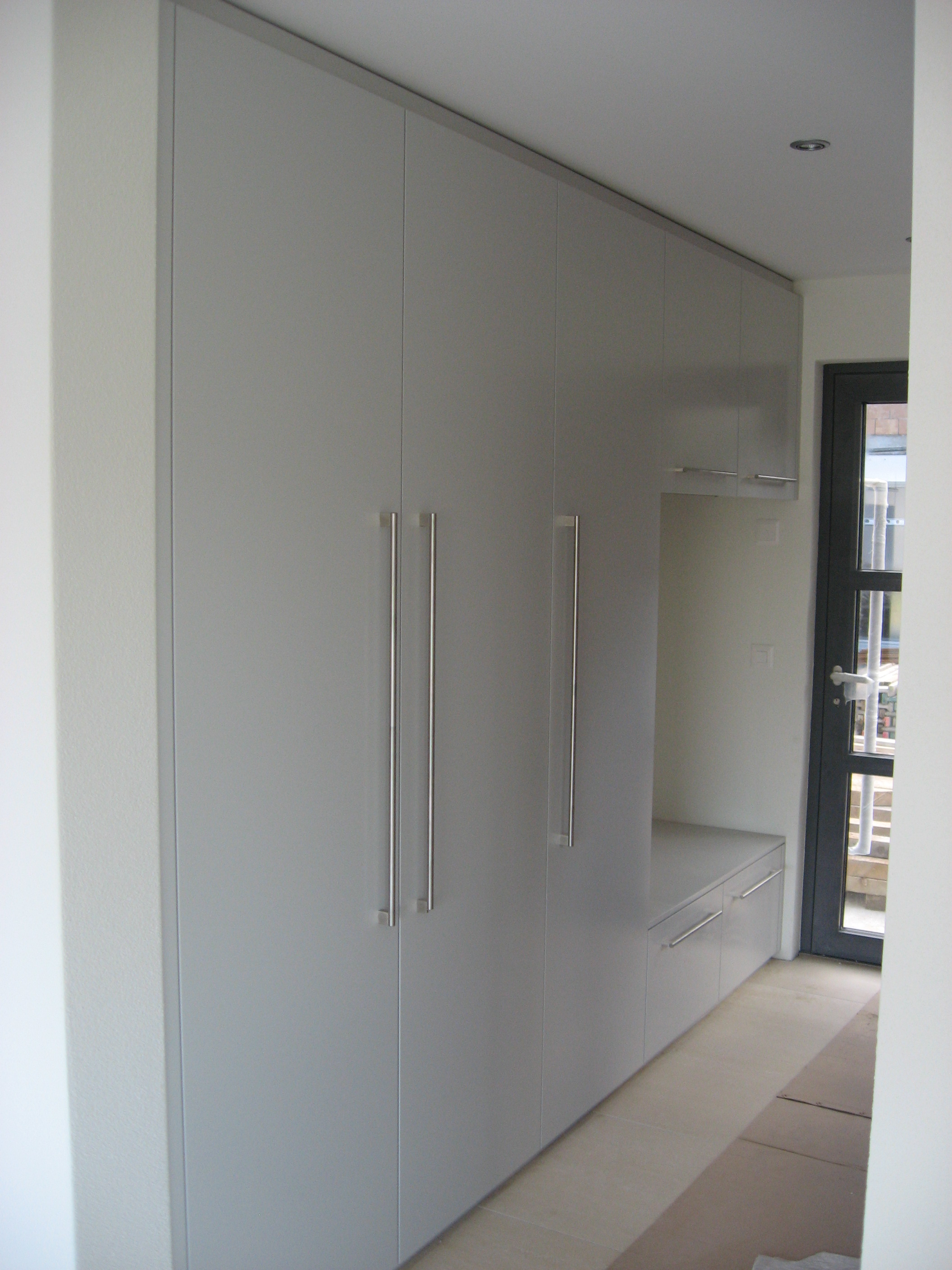 Garderobenschrank