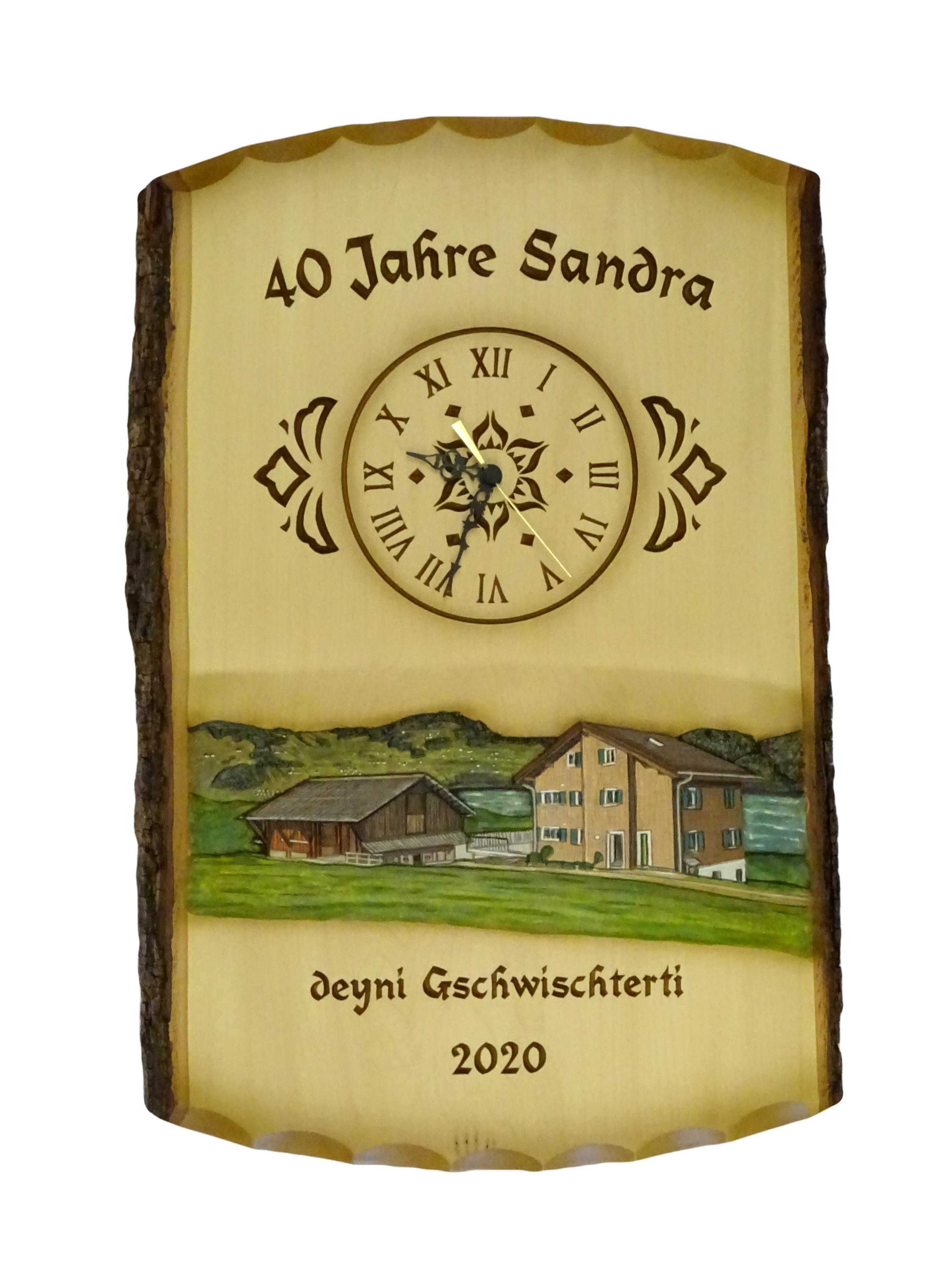Tafel mit geschnitzten Gebäuden