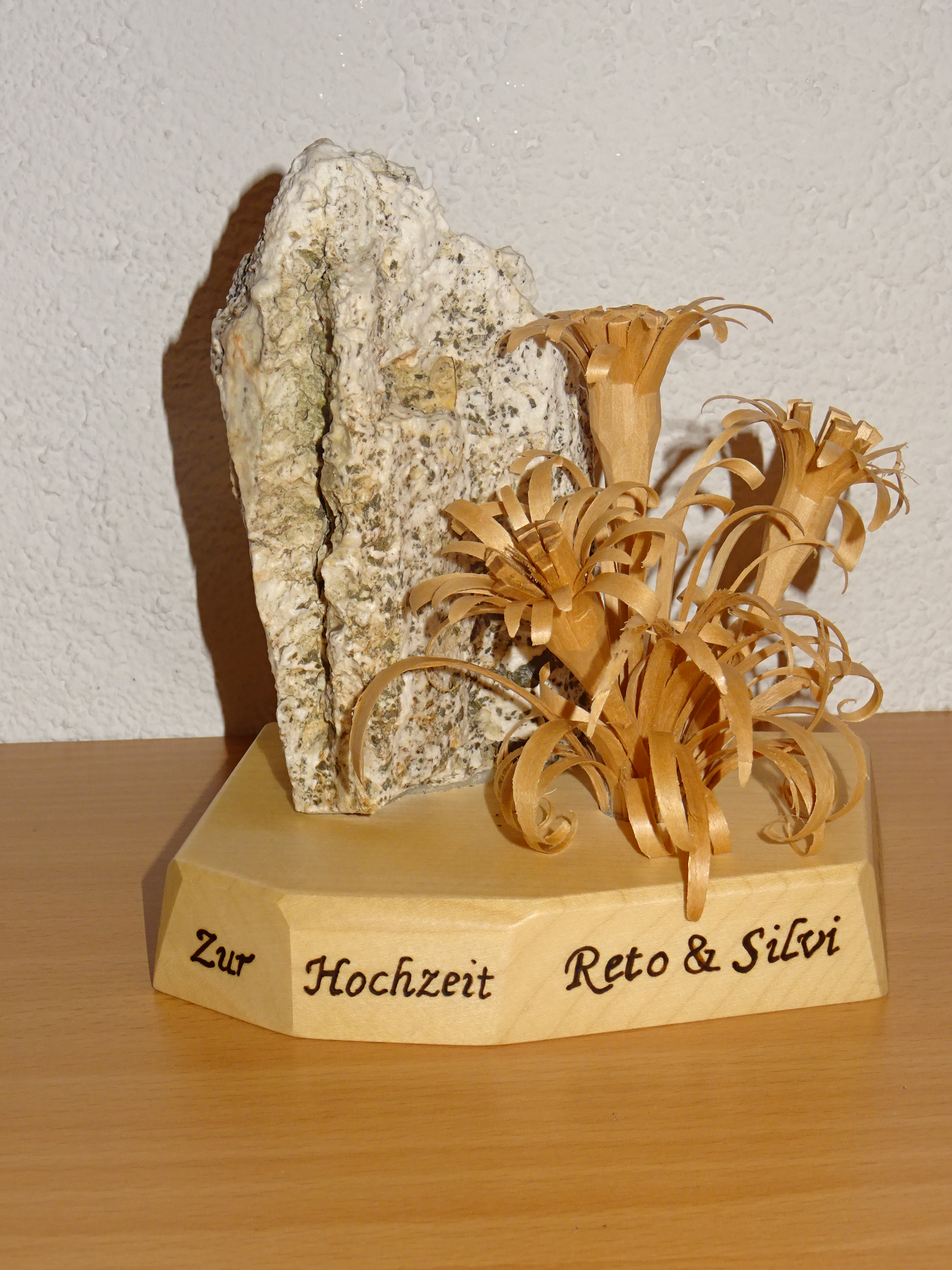geschnitzte Edelweiss