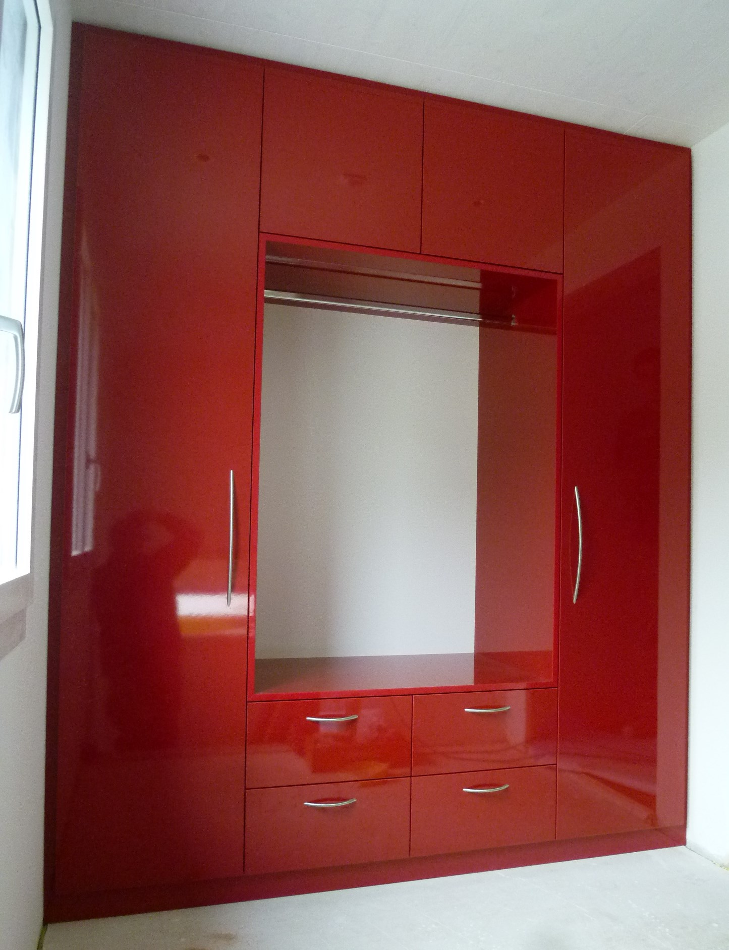 Garderobenschrank hochglanz