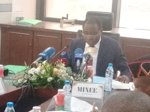 Fraudes sur le réseau électrique : Le MINEE tire la sonnette d'alarme pour la normalisation et la réorganisation du secteur