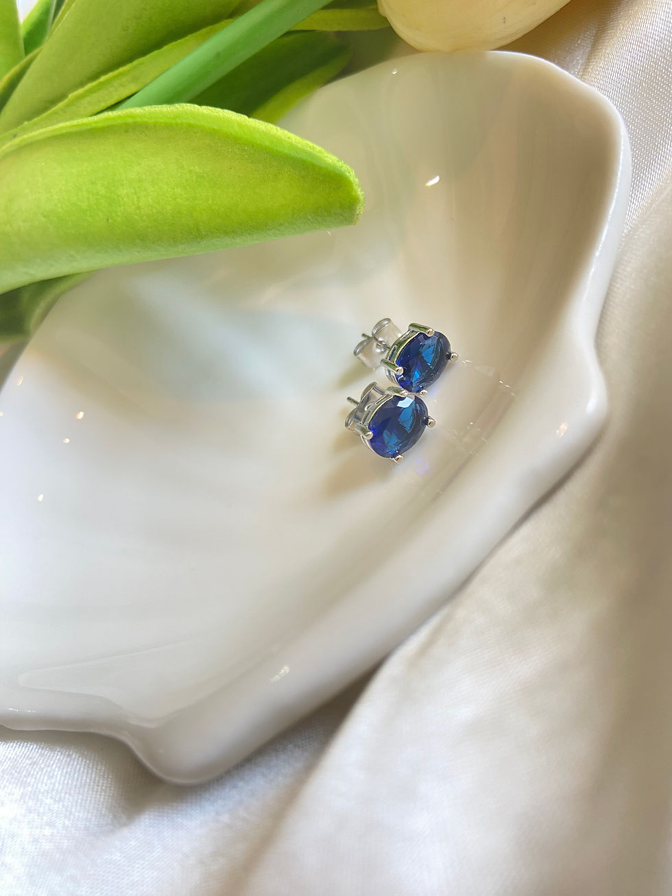Thumbnail: Sweetie Studs