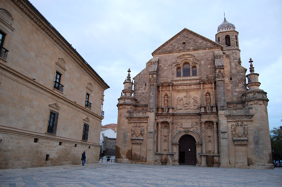 PLAZA_E_IGLESIA_DE_UBEDA_-_panoramio.jpg