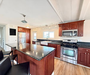 Gorgeous 2-bedroom 2-bath mobile home for sale in a 55+ park in Orange, California, being offered by South Coast Mobile Homes.