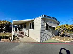 Beautiful 2 Bedroom, 2 Bath Mobile Home in Anaheim 55+ Community