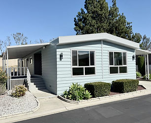 Beautifully Remodeled 2 bedroom 2 bath mobile home in Lake Forest
