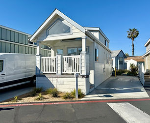 1 Bedroom 1 bath beach cottage for rent in Huntington Beach, call South Coast Mobile Homes (949) 613-1044