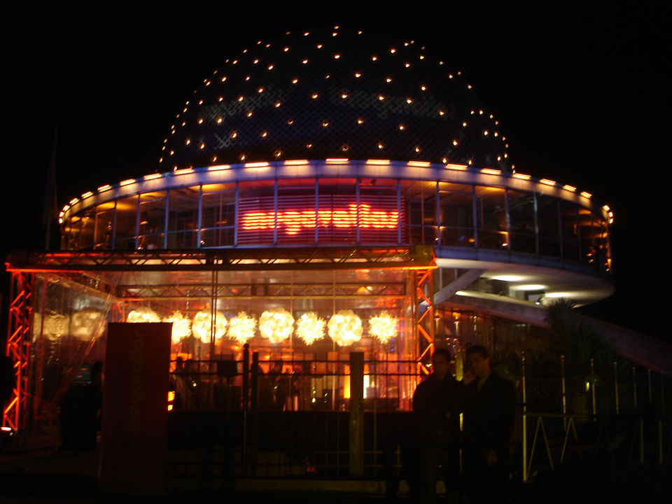 Megavatios -Planetario-Bs As-2007.jpg