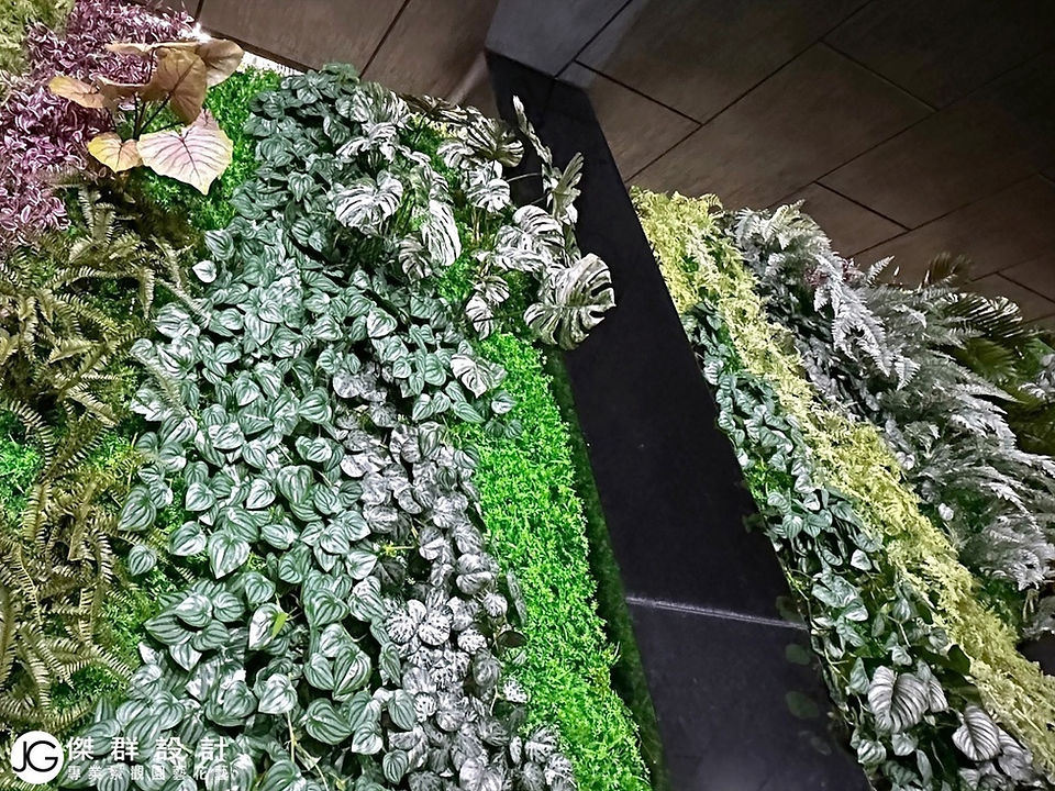 板橋領御車道牆壁綠化造景，人造仿真植物牆綠牆花牆設計佈置垂直花園 / 社區陽台植生牆綠牆植物推薦設計/ 陽台綠化建築綠化，仿真植物牆diy，室內室外植生牆植栽牆價格 / 陽台造景diy頂樓花園diy，植社區綠植美化 / 公設擺設造景佈置 / 景觀園藝花藝設計，傑群設計(台北廠商)