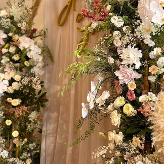蘭花婚禮 婚禮花藝 婚禮設計推薦廠商 婚禮花藝佈置費用 婚禮花藝佈置ptt 婚禮佈置 婚禮花藝DCARD 台北婚禮佈置 婚禮活動佈置 戶外室內婚禮佈置 花藝教室 花藝空間佈置 花藝設計師 花藝作品 婚宴佈置 會場設計 活動佈置 捧花設計 胸花 拱門佈置 背板佈置 客製化婚禮佈置 網美拍照打卡區 花藝課程 商業佈置 訂製花藝作品擺飾 拍攝道具空間設計 廣告設計公司 櫥窗設計居家擺飾 公設佈置接待中心佈置樣品屋佈置 人造花 人造植物 仿真植物擬真植物假植物假花哪裡買訂做 謝垂展老師 傑群設計有限公司 台北廠商 傑群設計官網