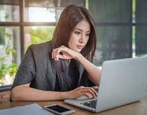 Immigrants from Asia and Asian American Nursing School Applicants