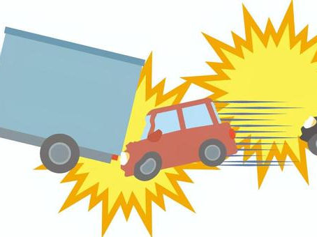 玉突き事故に遭ってしまったら｜前後からの衝撃による「むち打ち」の怖さ｜広島市安佐南区 交通事故 玉突き事故 治療 慰謝料