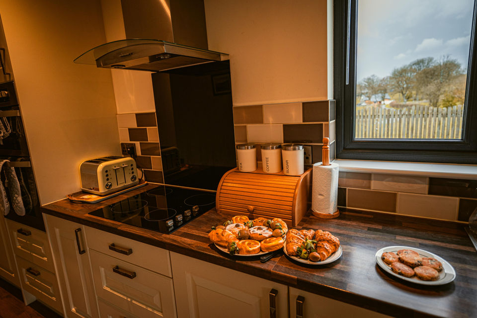 Caban Nant Ddu kitchen