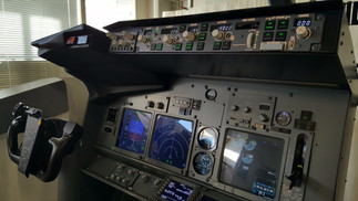 SOLO737 single seat