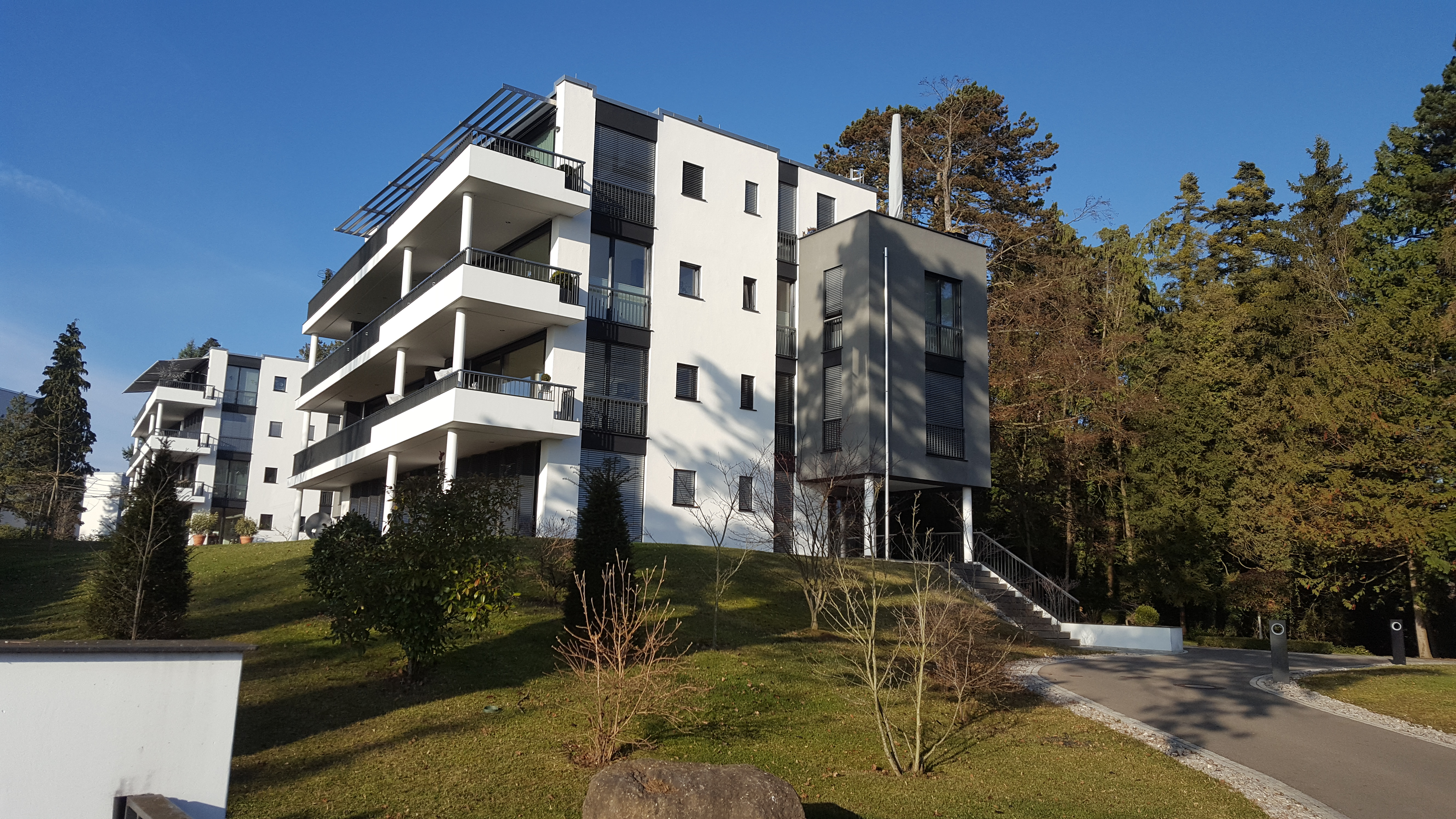 Mehrfamilienwohnhaus mit 8 WE und TG