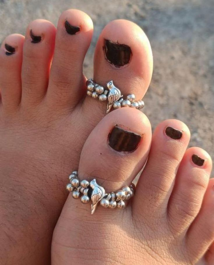 Bichiya Kyon Pahna Jata Hai?