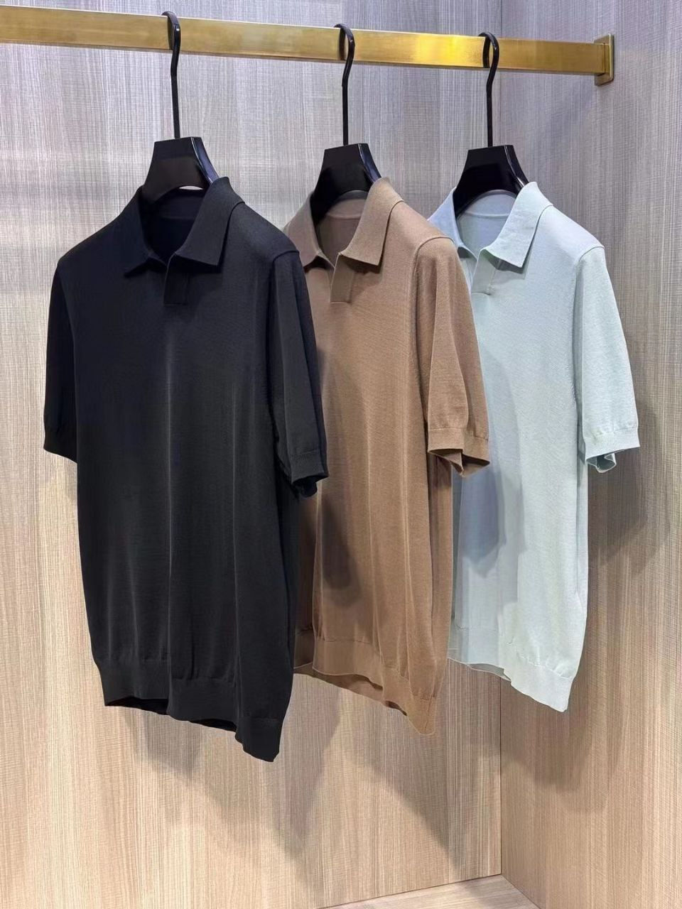 섬네일: 제냐 카라 반팔티