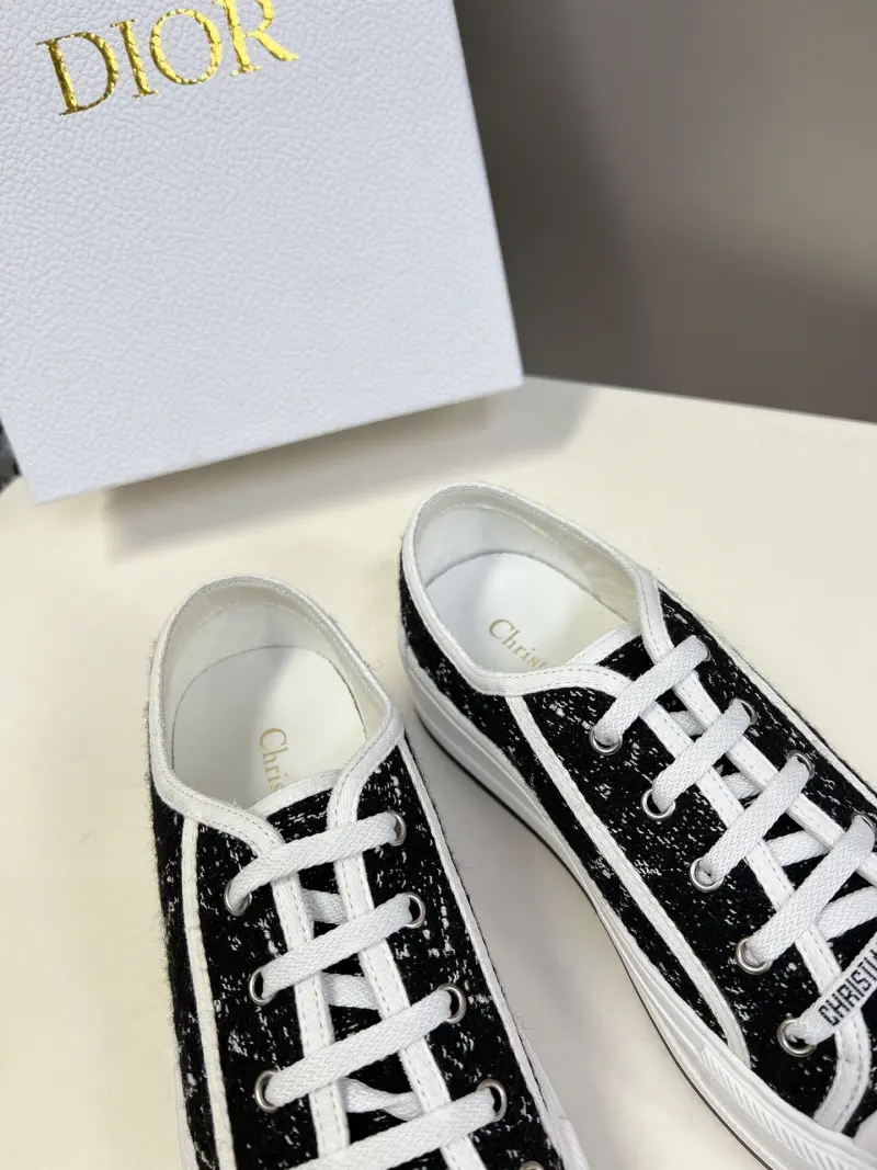 섬네일: 【 Dior 】 워크 앤 디올 플랫폼 스니커즈 ( 모든 명품 신발 문의 )