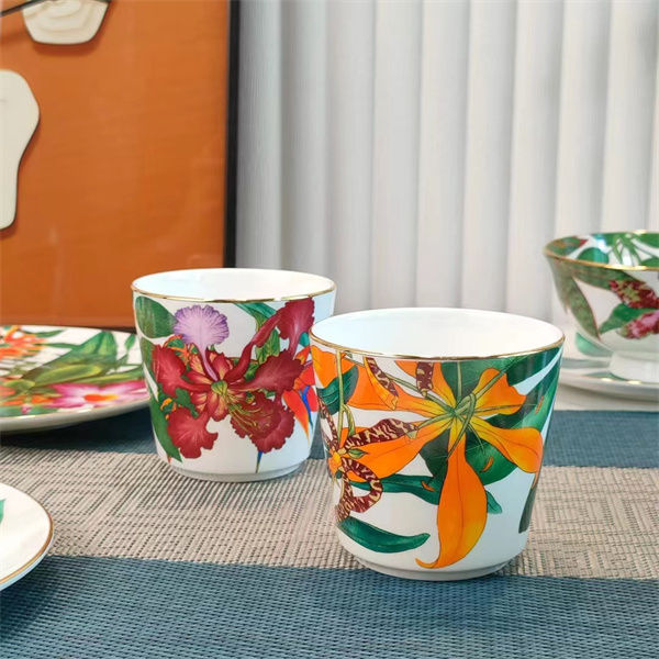 섬네일: 에르메스 그릇 셋트  (  무료 배송 )