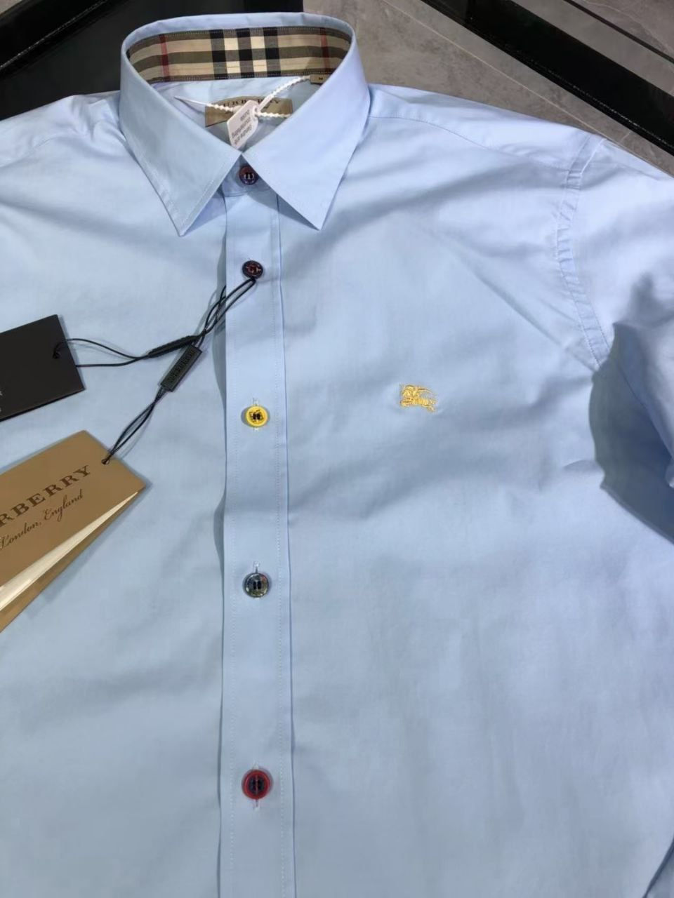 섬네일: 버버리 코튼셔츠색상 3종  정품 홈페이지 사진첨부